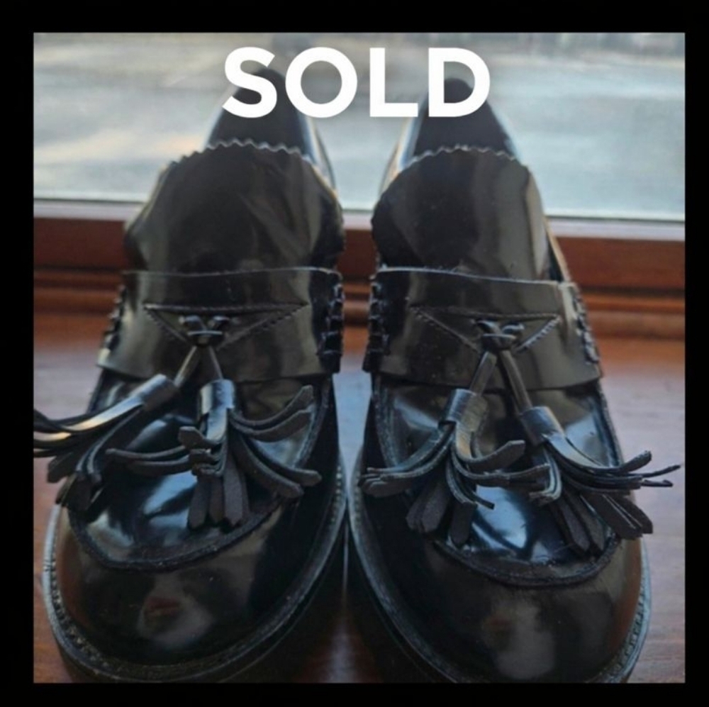 Mossimo Supply Co. Glossy Black Platform Loafers